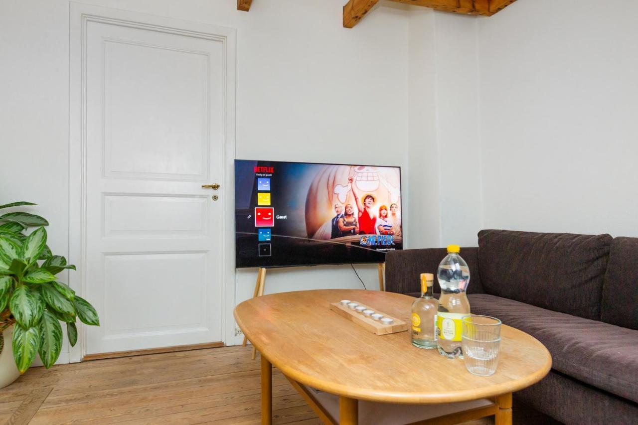 Come Stay In Penthouse With Room For 2-People Århus Dış mekan fotoğraf